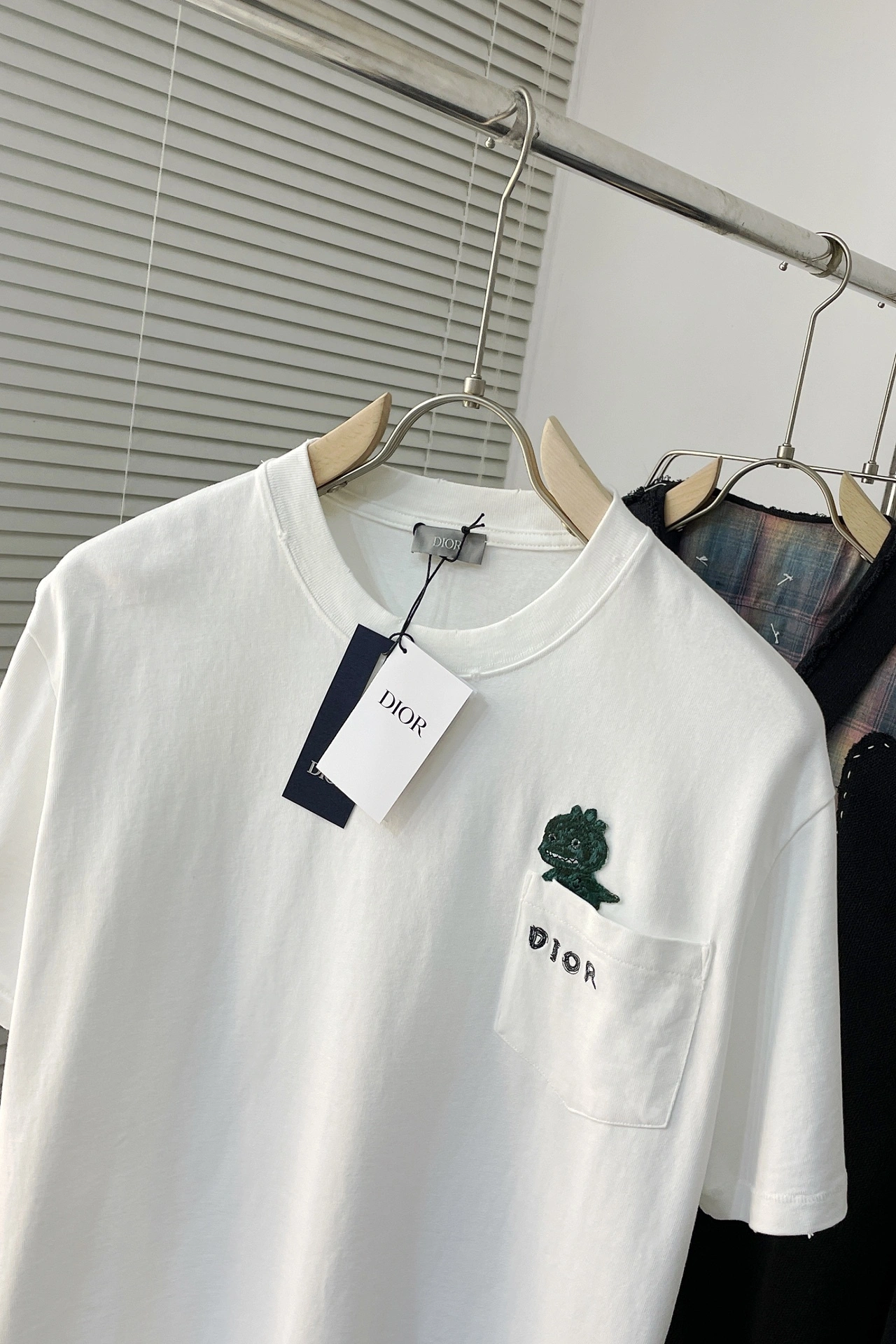 &wg.luxury- 2024SS AND OTANIWORKSHOP embroidery oversized 2Colour item:D-F501B2248-2